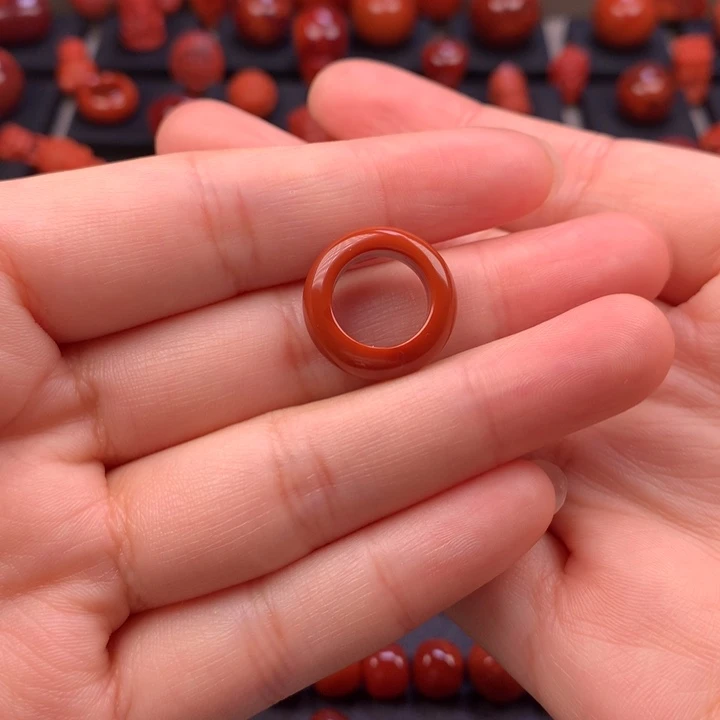 南红玛瑙未镶嵌跑环内径11MM