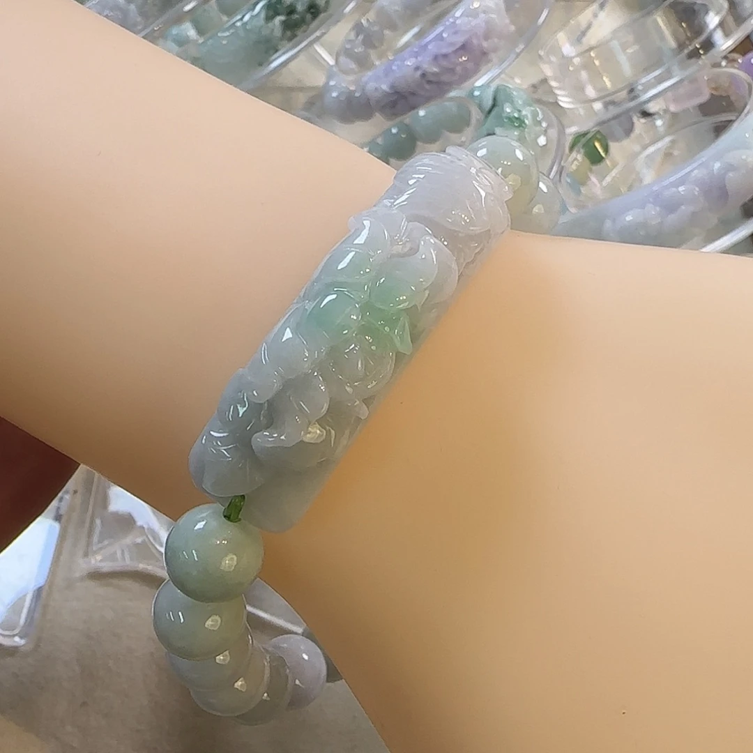 颈饰未镶嵌翡翠手牌