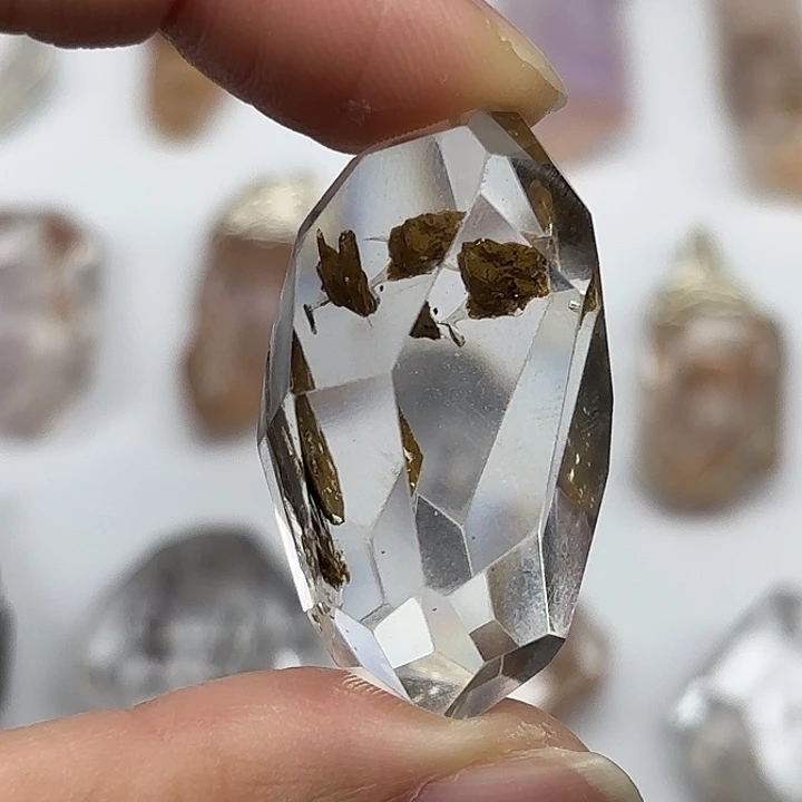 水晶颈饰未镶嵌黄泥闪灵钻38mm+