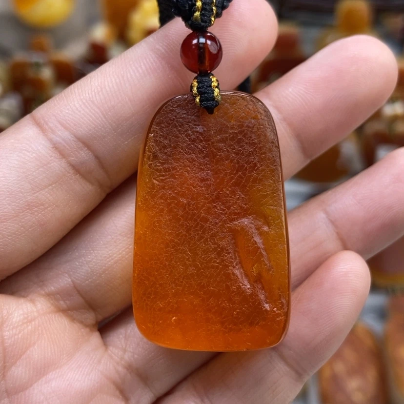 【闪购商品】琥珀颈饰未镶嵌