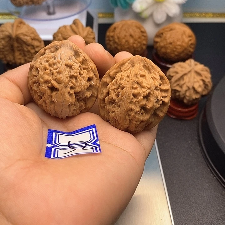 把件文玩核桃38牡丹纹