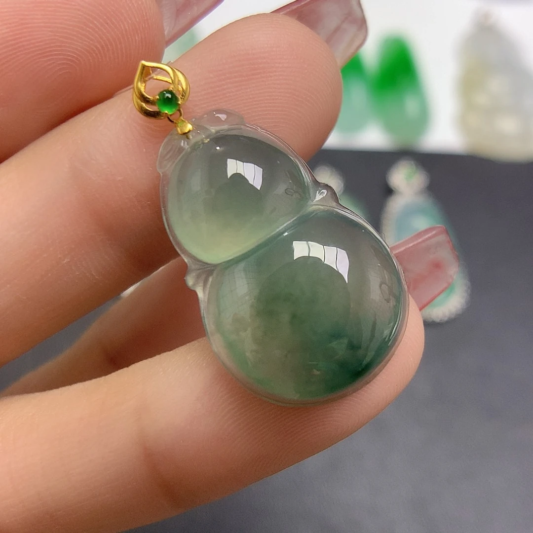 翡翠颈饰18K金镶嵌葫芦