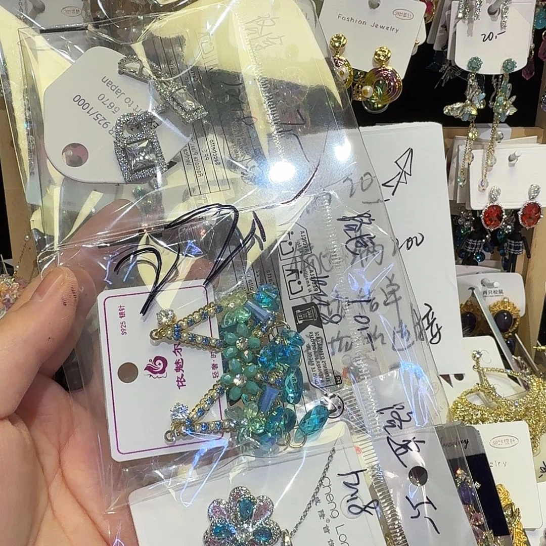 路***。合成立方氧化锆铜合金其他（人造材质）