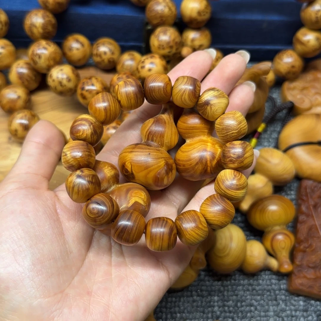 柏木（崖柏）首*太行崖柏葫芦3个和1314红油玉化手串