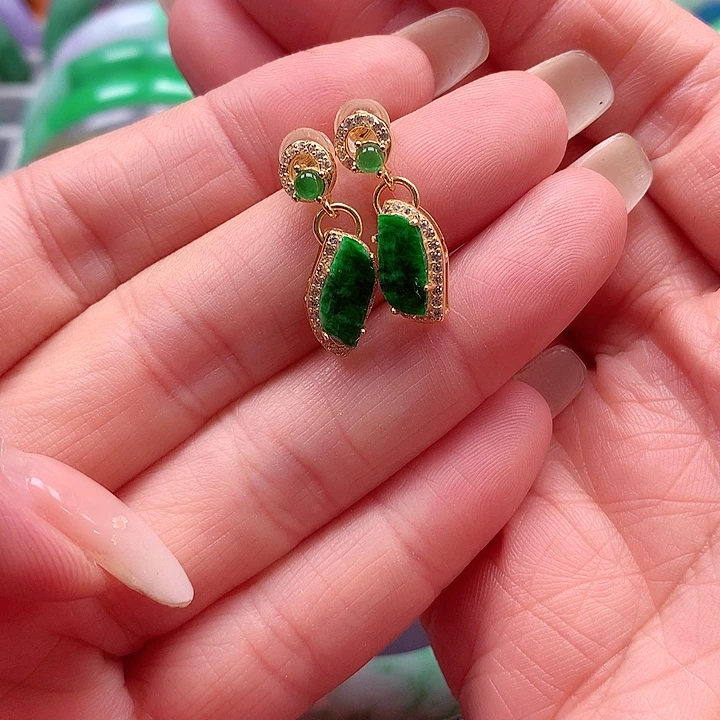 翡翠银S925镶嵌颈饰翡翠