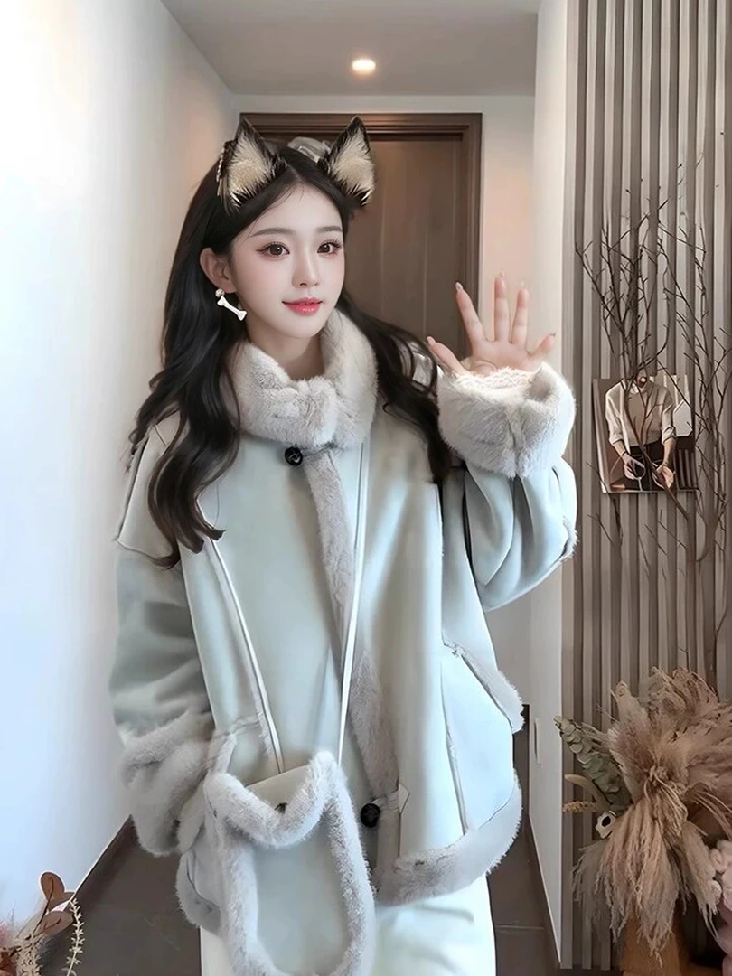 D冬季抗寒能手，设计感与拼接加厚保暖机车服外套女