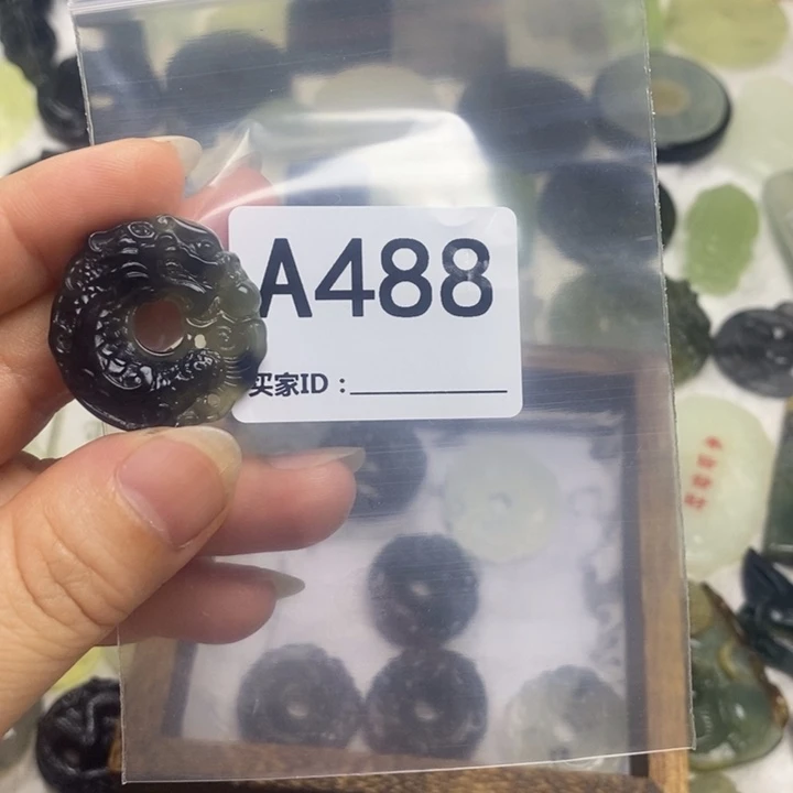 蛇纹石玉合金颈饰S****s
