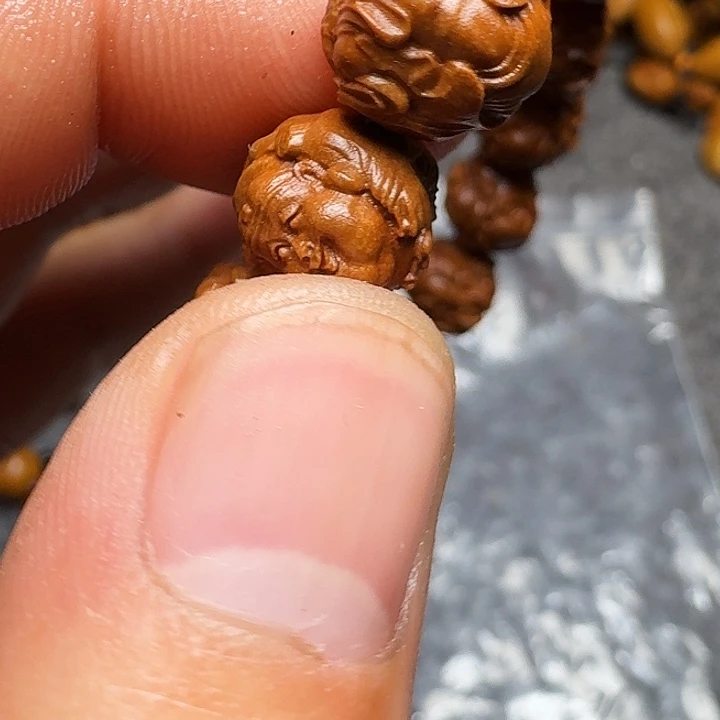 橄榄核手串你是谁