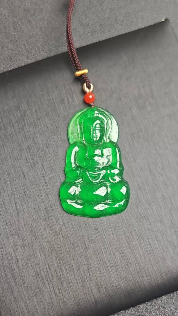 YY20翡翠吊坠【邂逅翡翠高冰吊坠，冰透绿意，开启浪漫时光】