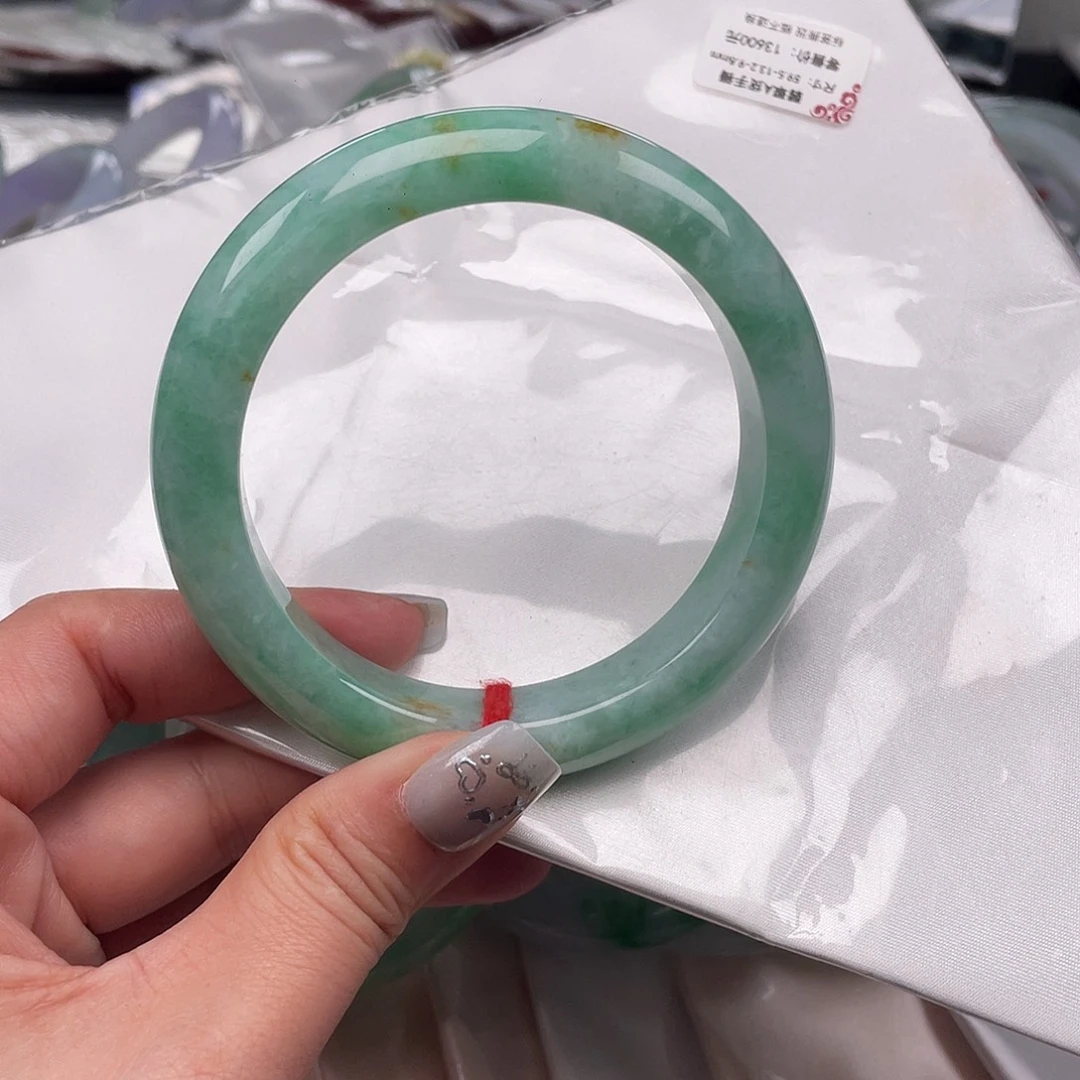 翡翠未镶嵌手镯0000