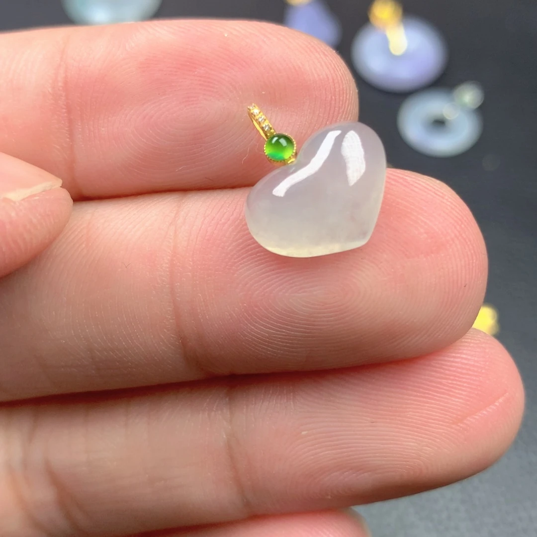 【闪购商品】颈饰18K金镶嵌翡翠翡翠