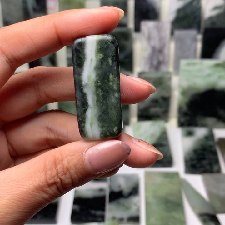 独山玉颈饰未镶嵌L****n