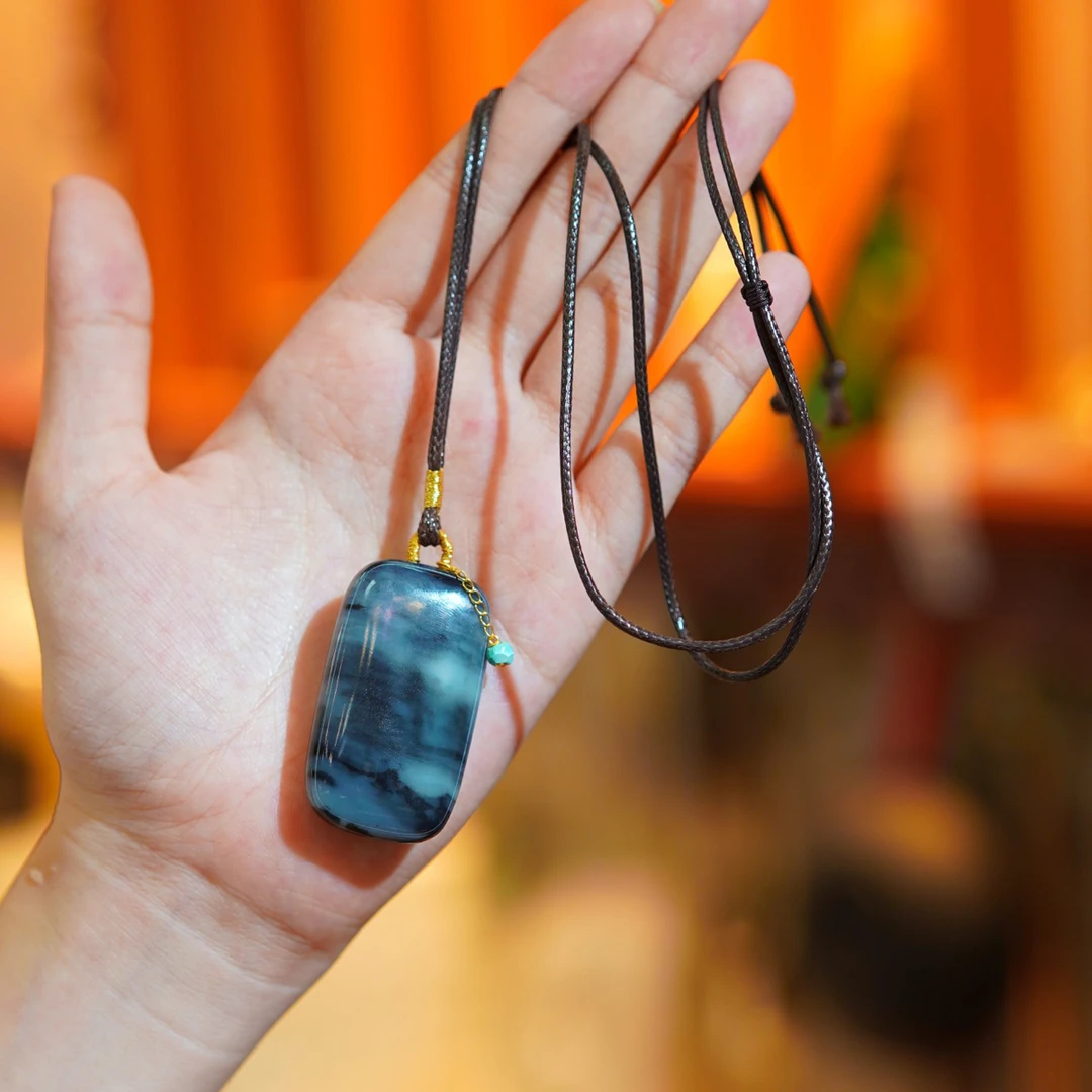 ZE珠宝/18k金墨玉青花平安牌毛衣链