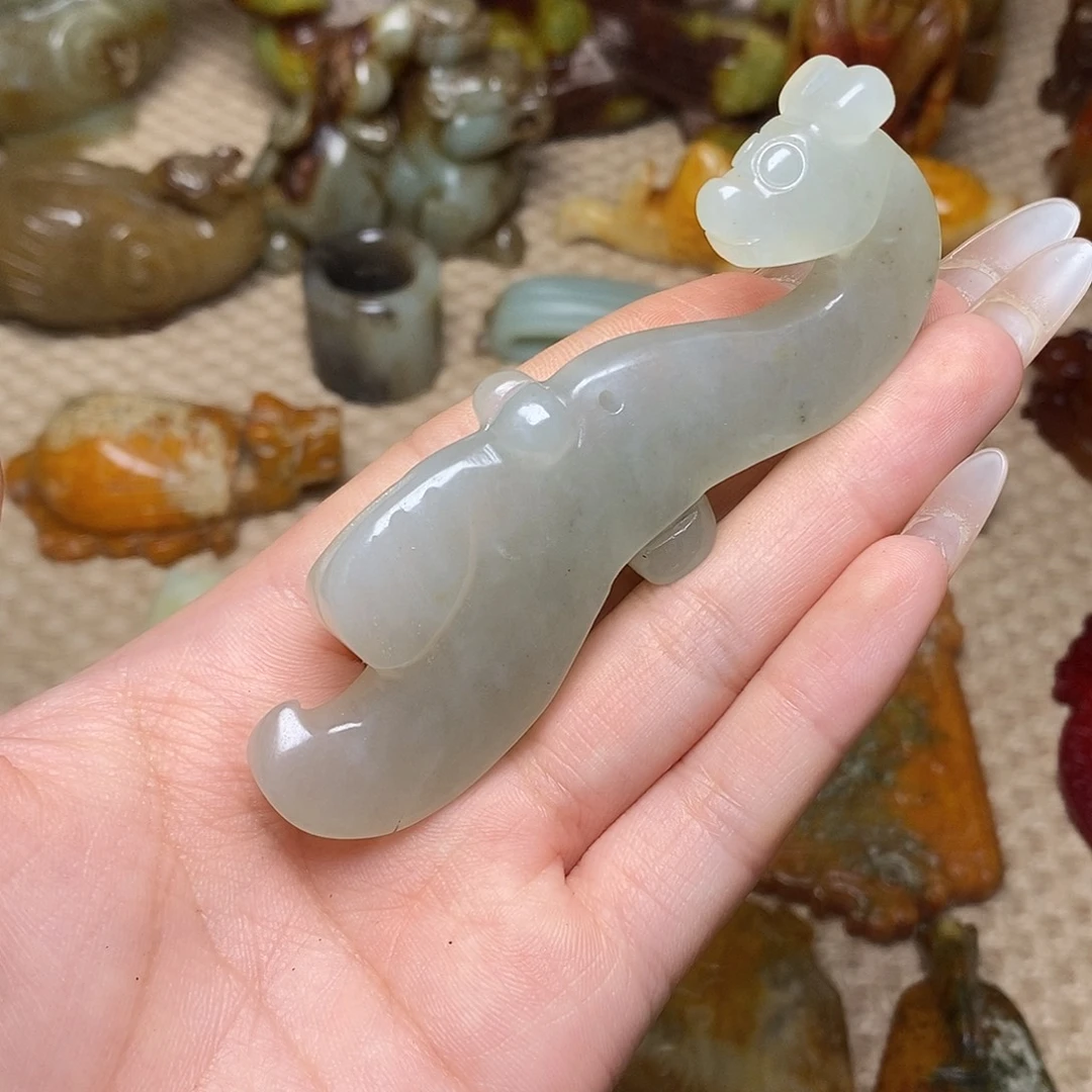 未镶嵌蛇纹石玉颈饰