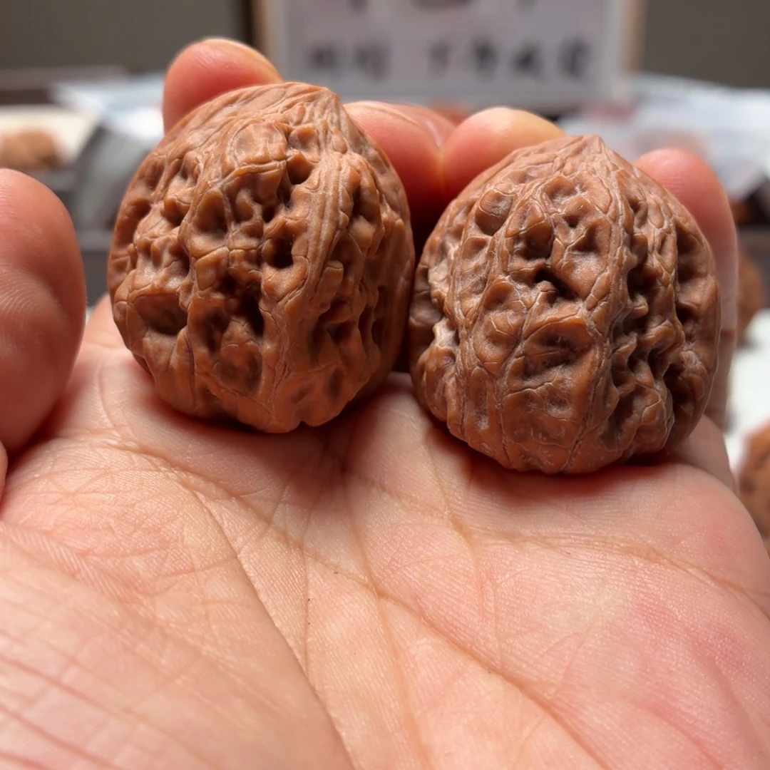 文玩核桃把件嫁接水晶蛤蟆