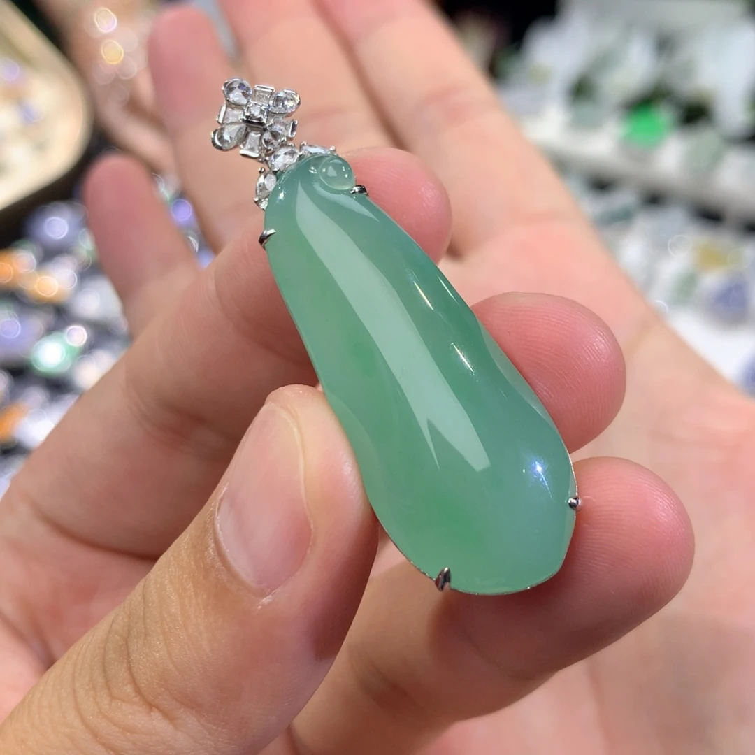 翡翠18K金镶嵌吊坠(不含链)福瓜