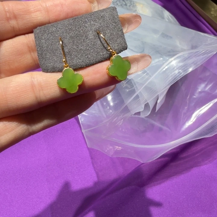 叽***噜和田玉未镶嵌手镯