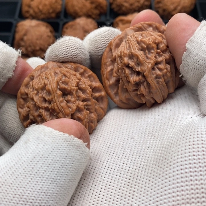 文玩核桃把件燃****里楼子