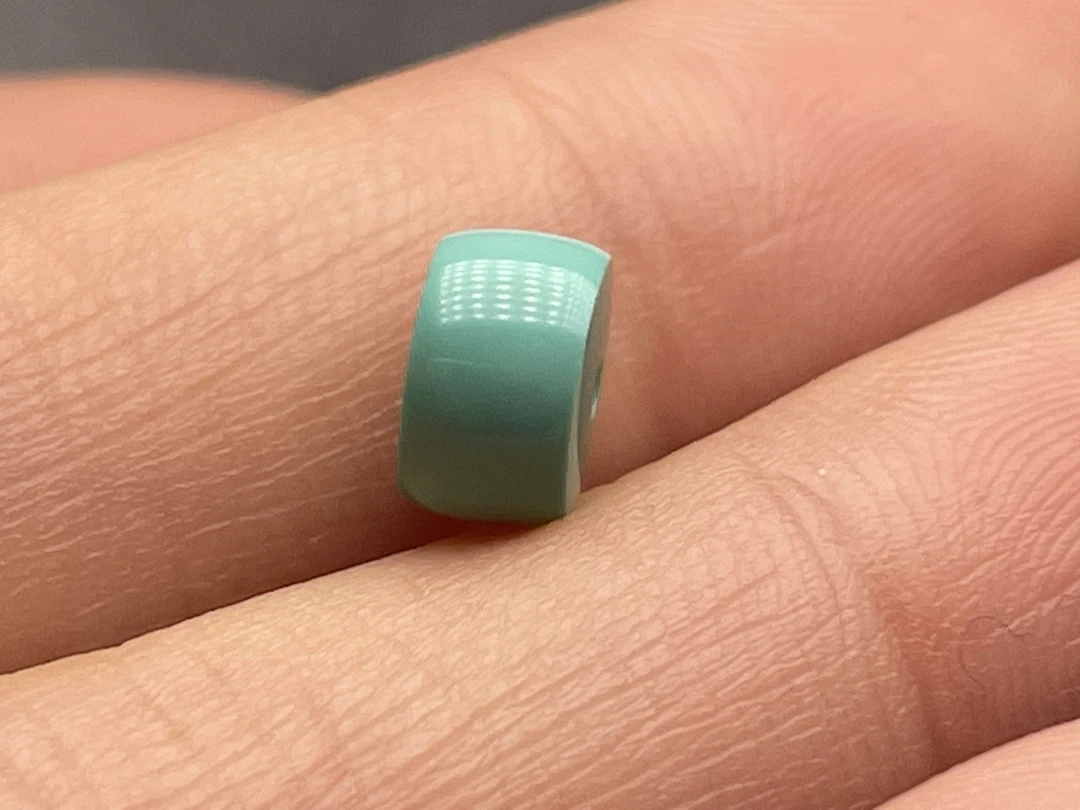 原矿绿松石高瓷蓝隔片 尺寸7x3mm 克重0.42g