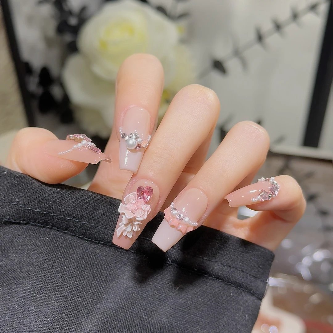 丹蜜琳【手捧花】 纯手工轻奢高级订制穿戴甲