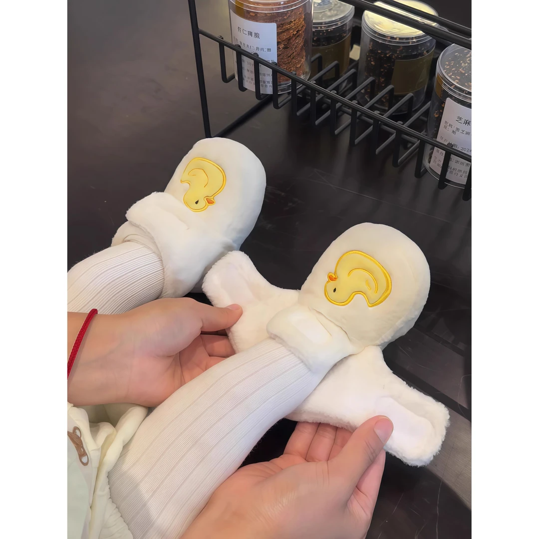 小鸭子婴儿棉拖鞋加绒加厚宝宝鞋6到12个月保暖秋冬季防掉软底鞋