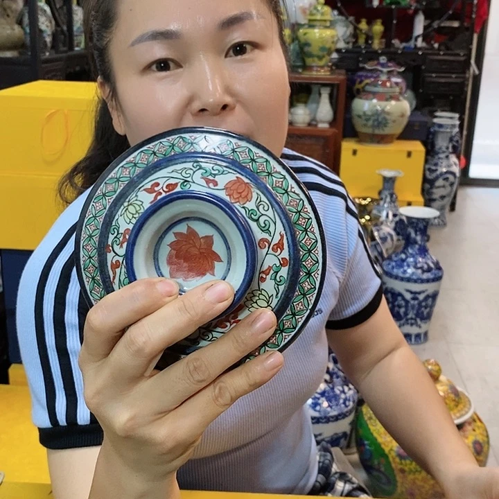 瓷片哈**拉瓷器等行业都有着