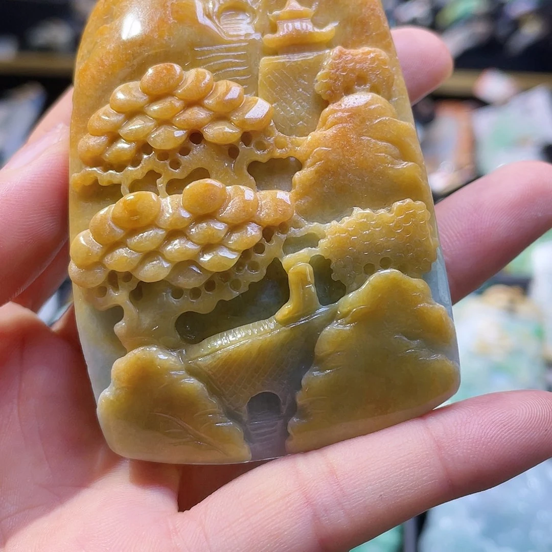 翡翠未镶嵌颈饰一