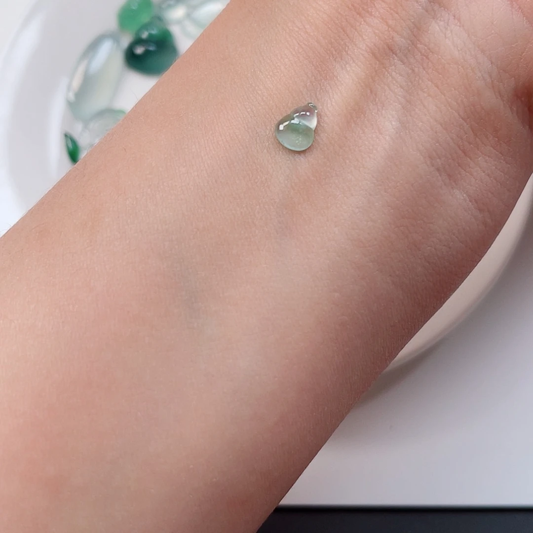 翡翠裸石纯天然A货缅甸翡翠