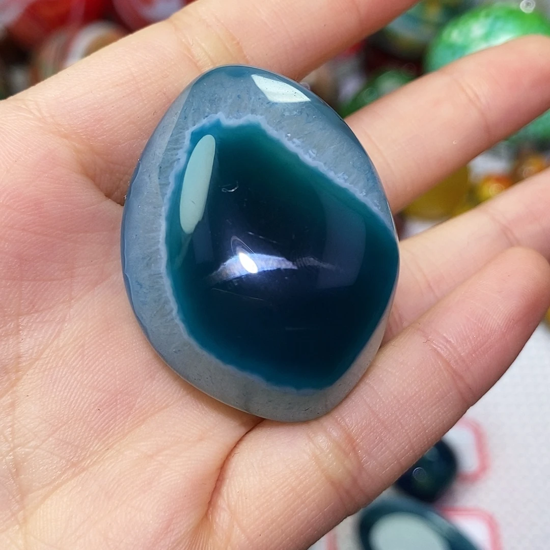 循***季玛瑙/玉髓未镶嵌珠宝奇石