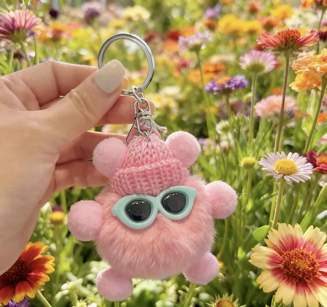 潮流毛绒玩偶墨镜小煤球书包，包包，钥匙，时尚小挂件毛绒玩具