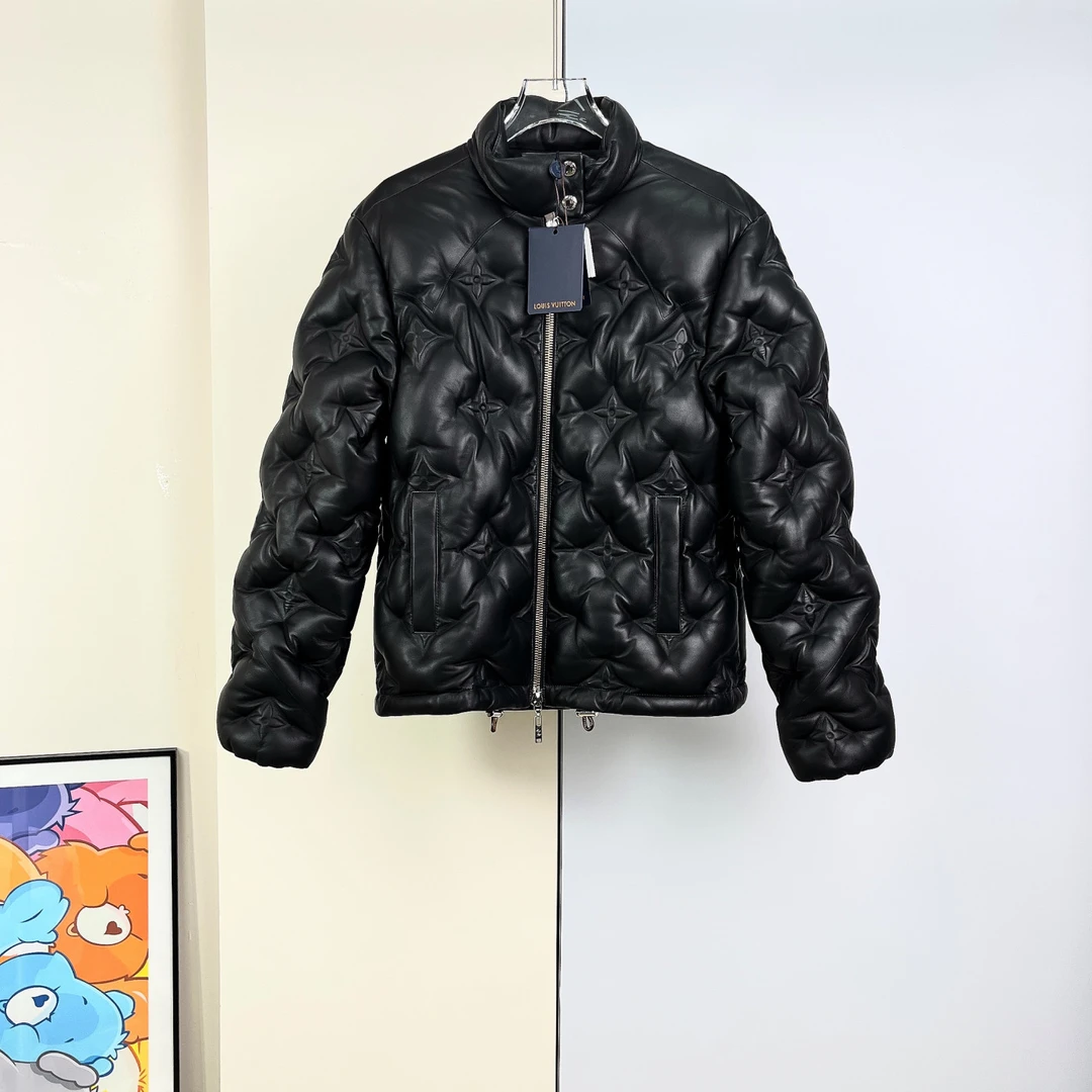 未使用 LouisVuitton/路易威登 皮羽绒服/36码/Xsp32164