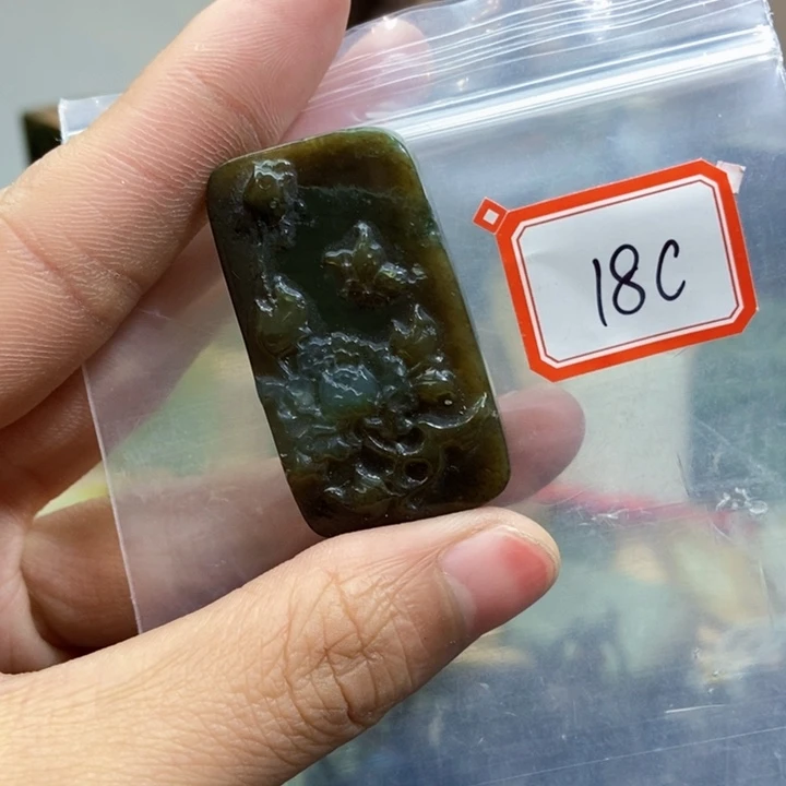 未镶嵌和田玉挂件