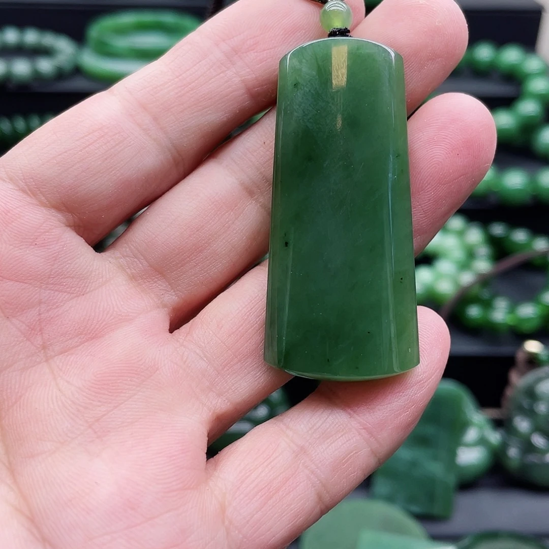 和田玉（碧玉）未镶嵌颈饰