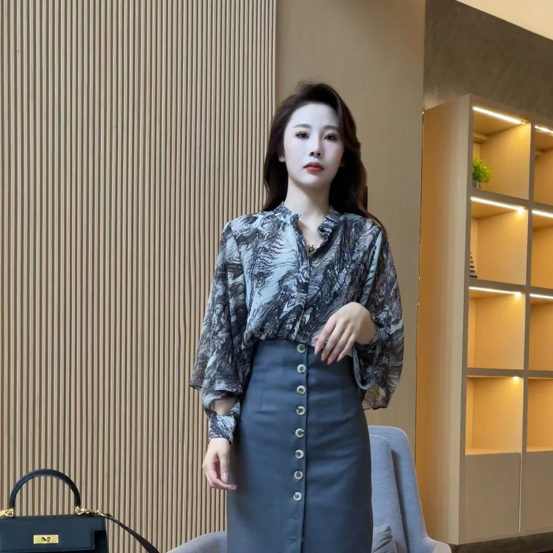 【梦婷家】女装长袖花衬衫宽松版型春夏秋款透气时尚-250221
