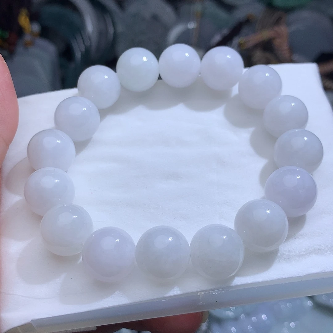 翡翠未镶嵌颈饰1479。