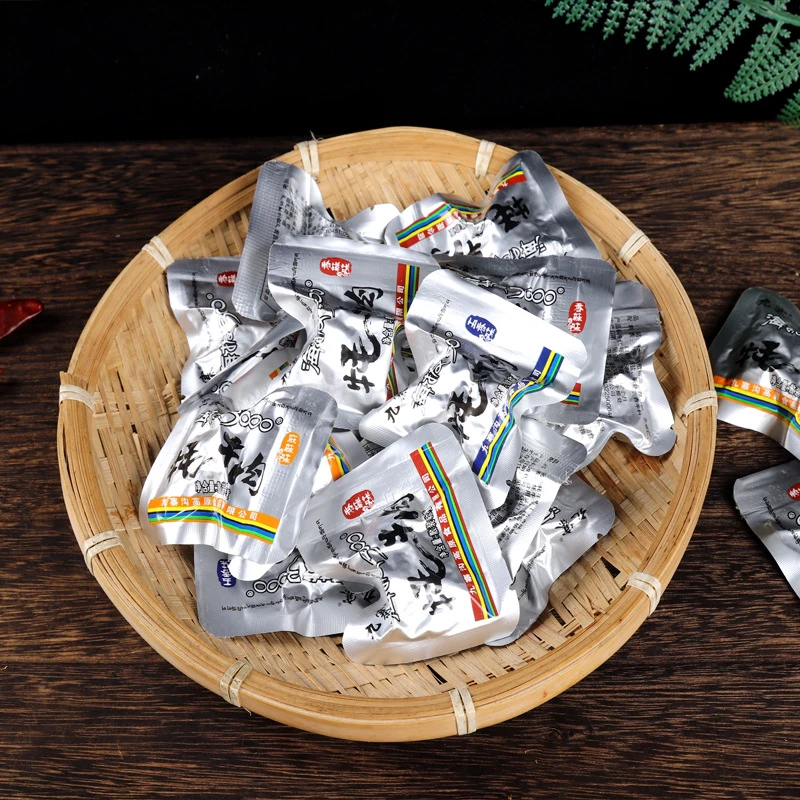 海拔3000草膘牦牛肉酱卤牦牛肉粒居家小零食独立包装160g