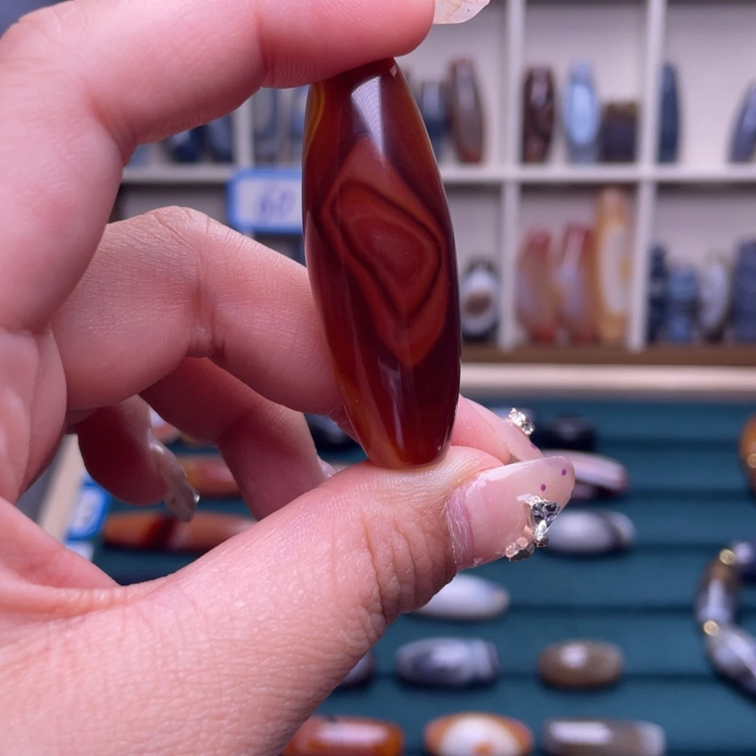 小***海玛瑙/玉髓合金颈饰