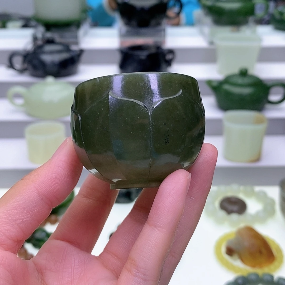 和田玉未镶嵌挂件杯子