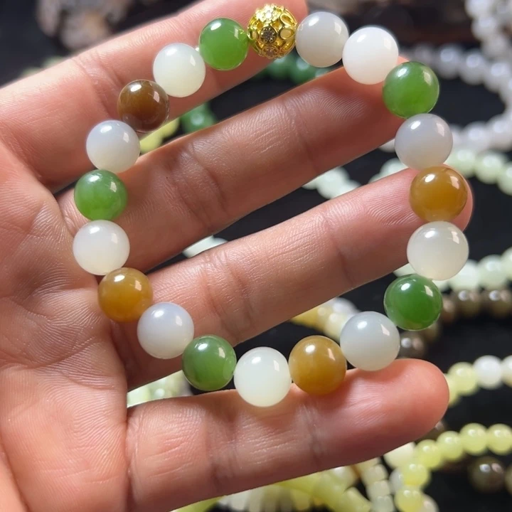 和田玉（糖玉）未镶嵌手链