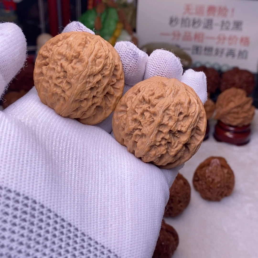 文玩核桃吊坠42 华北将军