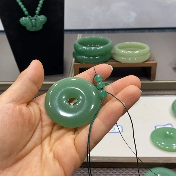 东陵石手镯未镶嵌用****兰