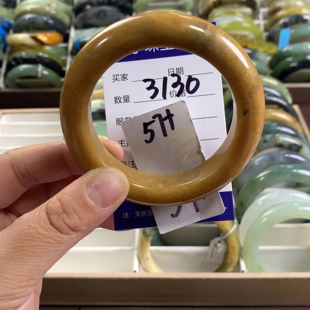 蛇纹石玉未镶嵌手镯3130