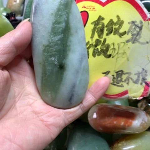 蛇纹石玉未镶嵌手把件