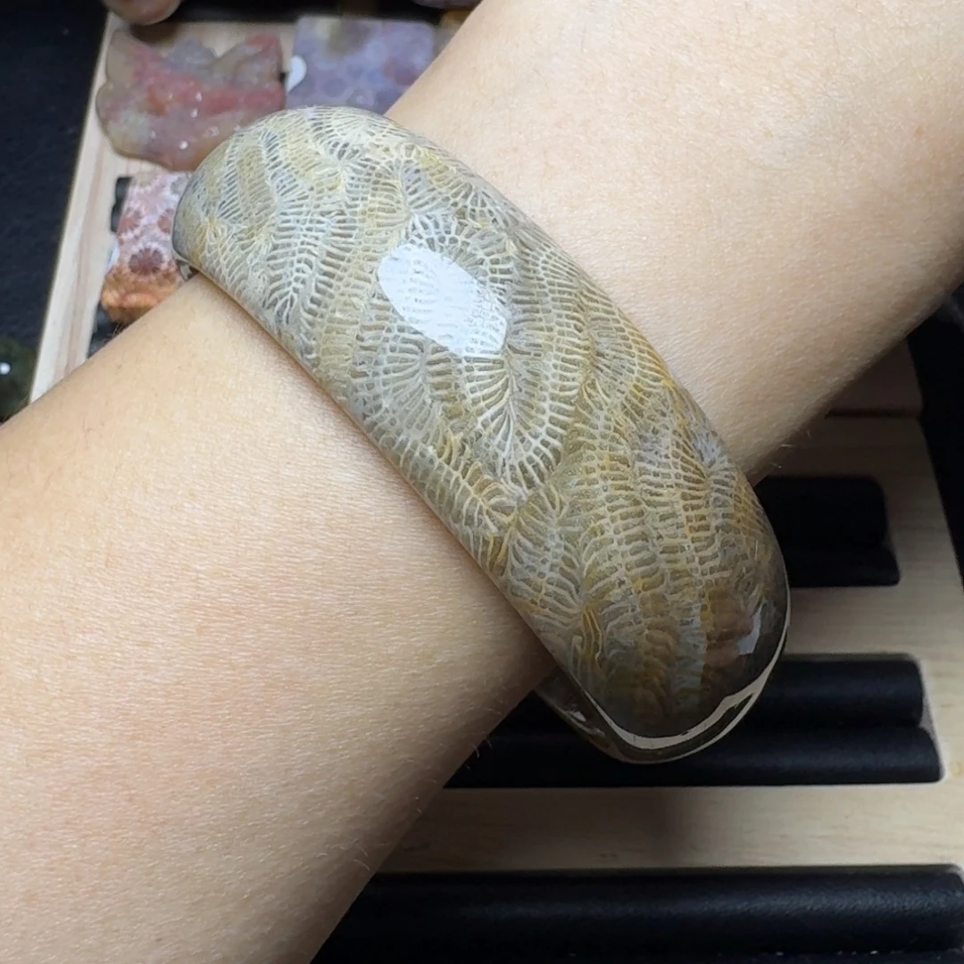 硅化玉未镶嵌国庆放价，60小龙骨纹