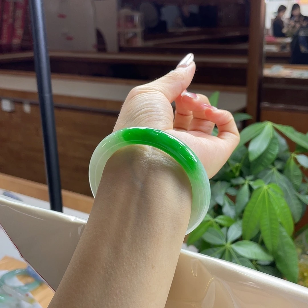 翡翠手镯未镶嵌71 号链接