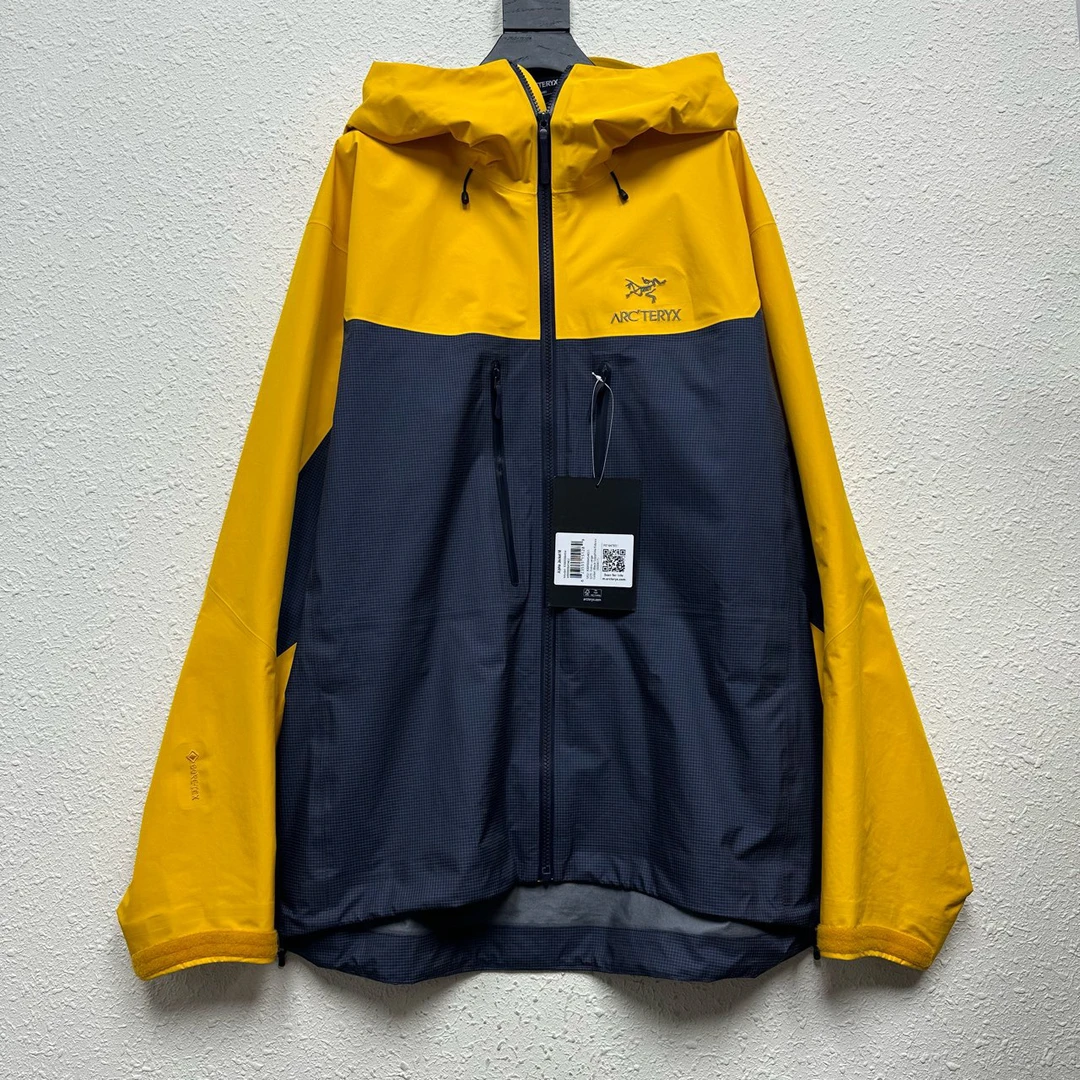 全新未使用 ARC'TERYX/始祖鸟 Alpha 三防硬壳冲锋尺码/XL HZ5852