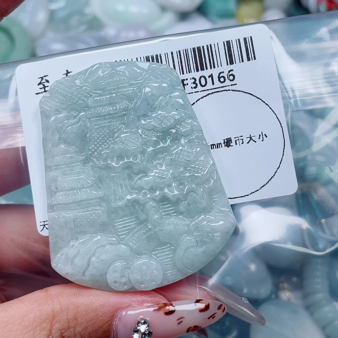 吊坠(不含链)未镶嵌翡翠