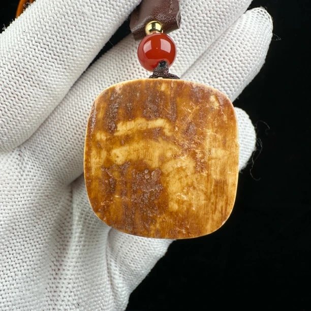 P1728天然猛犸牙金皮 肥皂无事牌 30*31*24mm支持鉴定 假一罚四