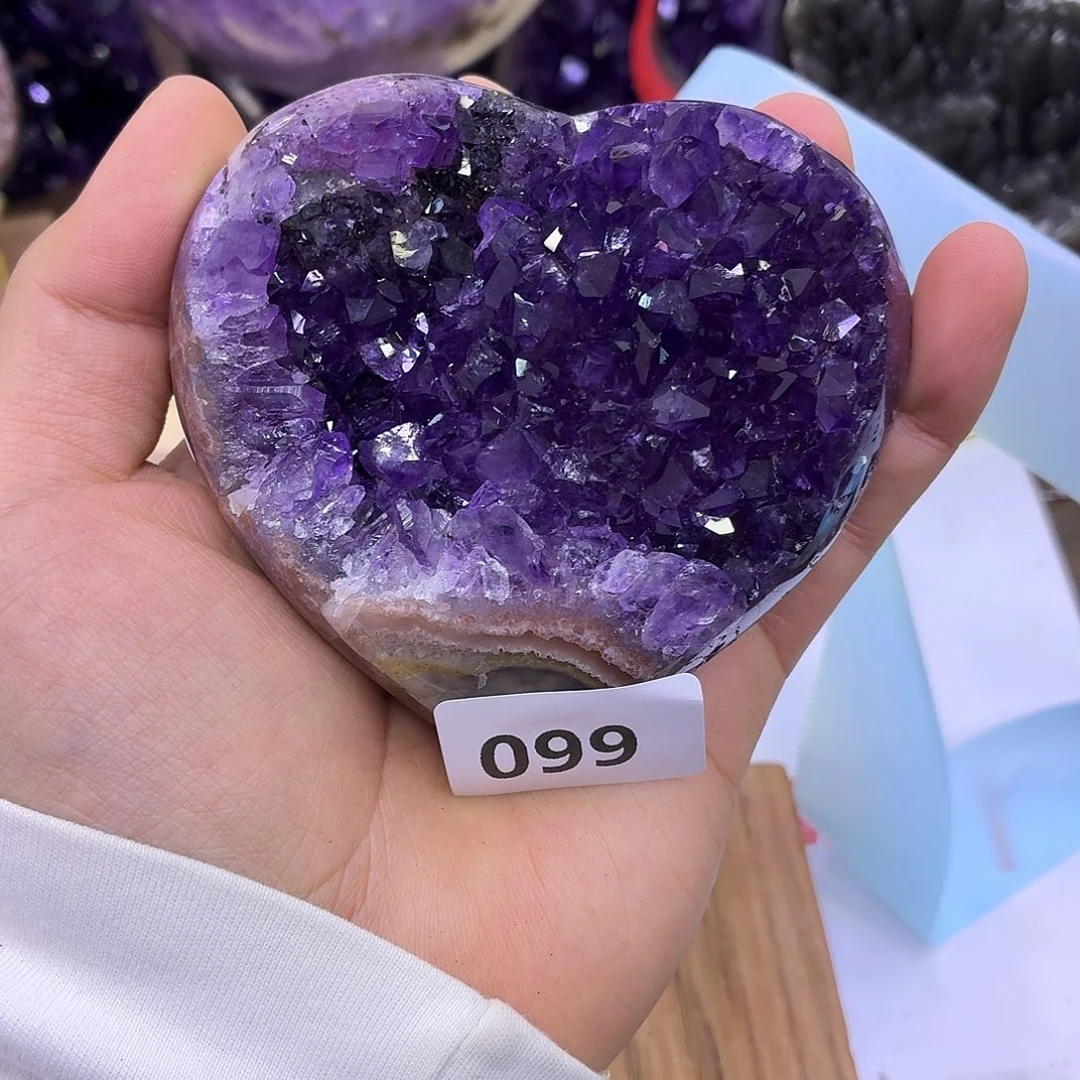 紫晶未镶嵌大型摆件（非配饰）