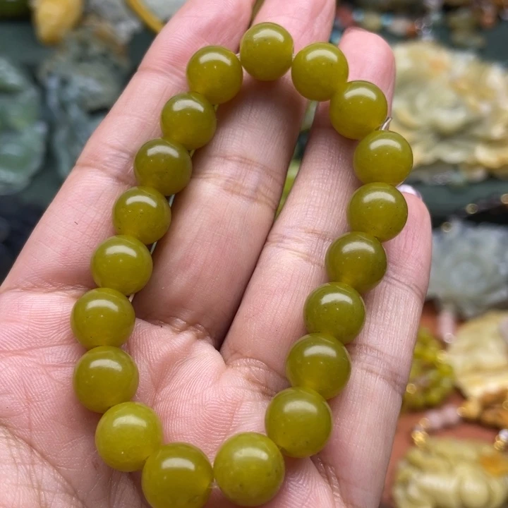 蛇纹石玉未镶嵌吊坠